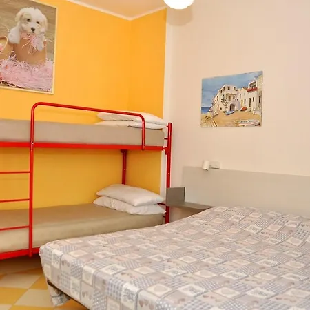 One-bedroom With Balcony And Ac Bibione