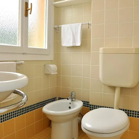One-bedroom With Balcony And Ac Bibione