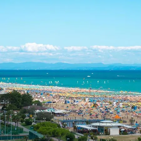 One-bedroom With Balcony And Ac Apartment Bibione