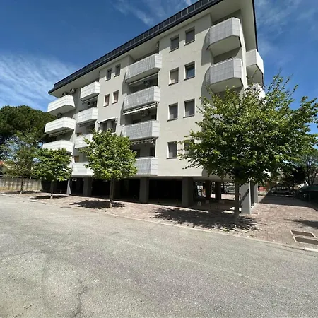One-Bedroom Flat With Balcony And Ac * Bibione